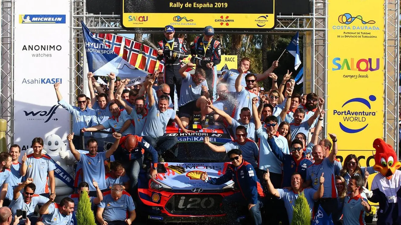 Hyundai acelera el paso en la lucha por el título de marcas del WRC