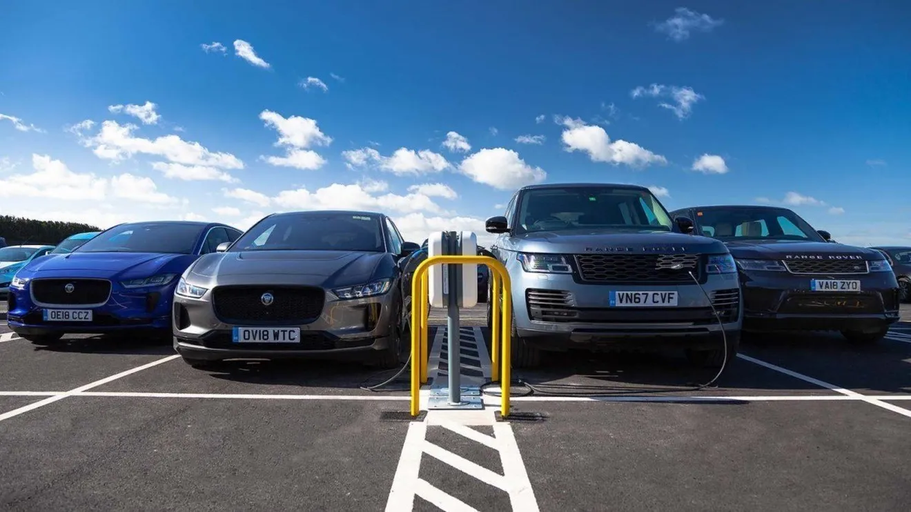 Jaguar Land Rover habla sobre el futuro de los eléctricos y el hidrógeno