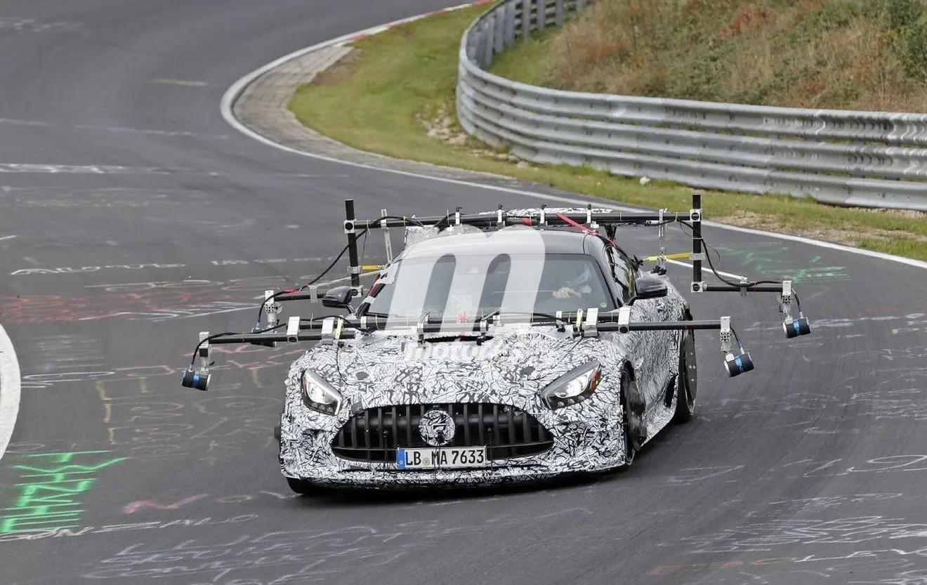 Mercedes-AMG prueba a fondo el chasis del nuevo GT R Black Series en Nürburgring
