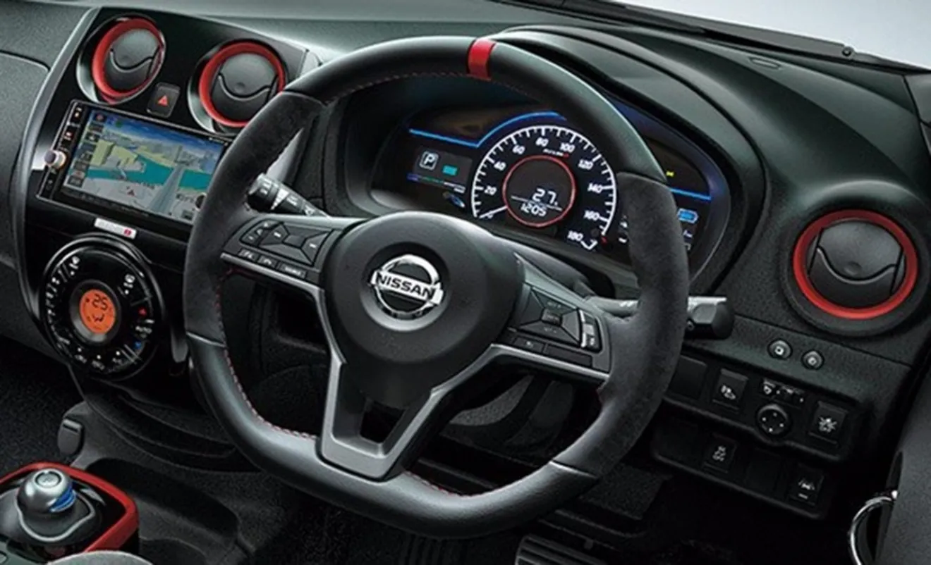 Nissan Note Nismo Black Limited Edition - interior