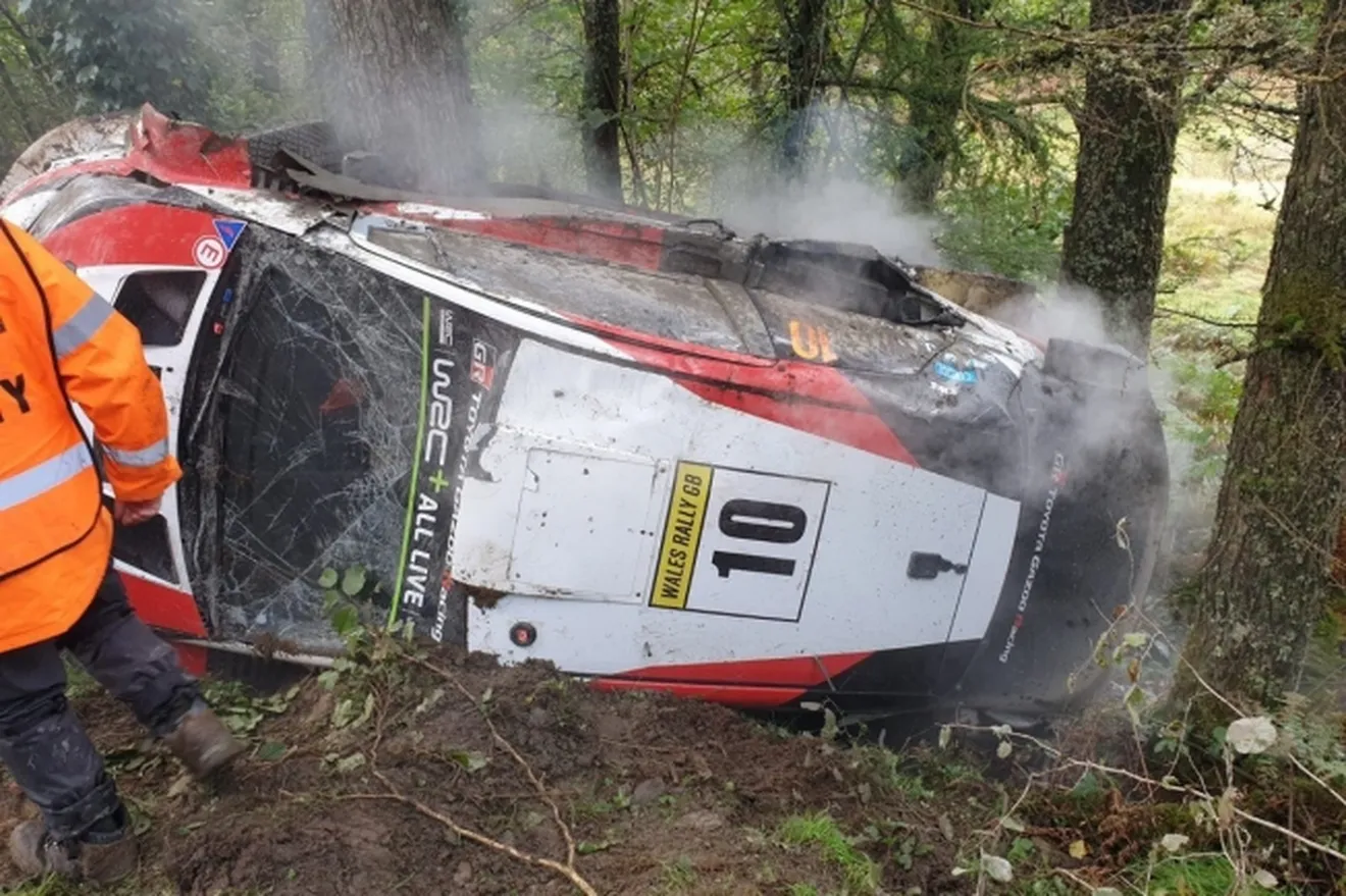 Ott Tänak ya es líder de un accidentado Rally de Gales