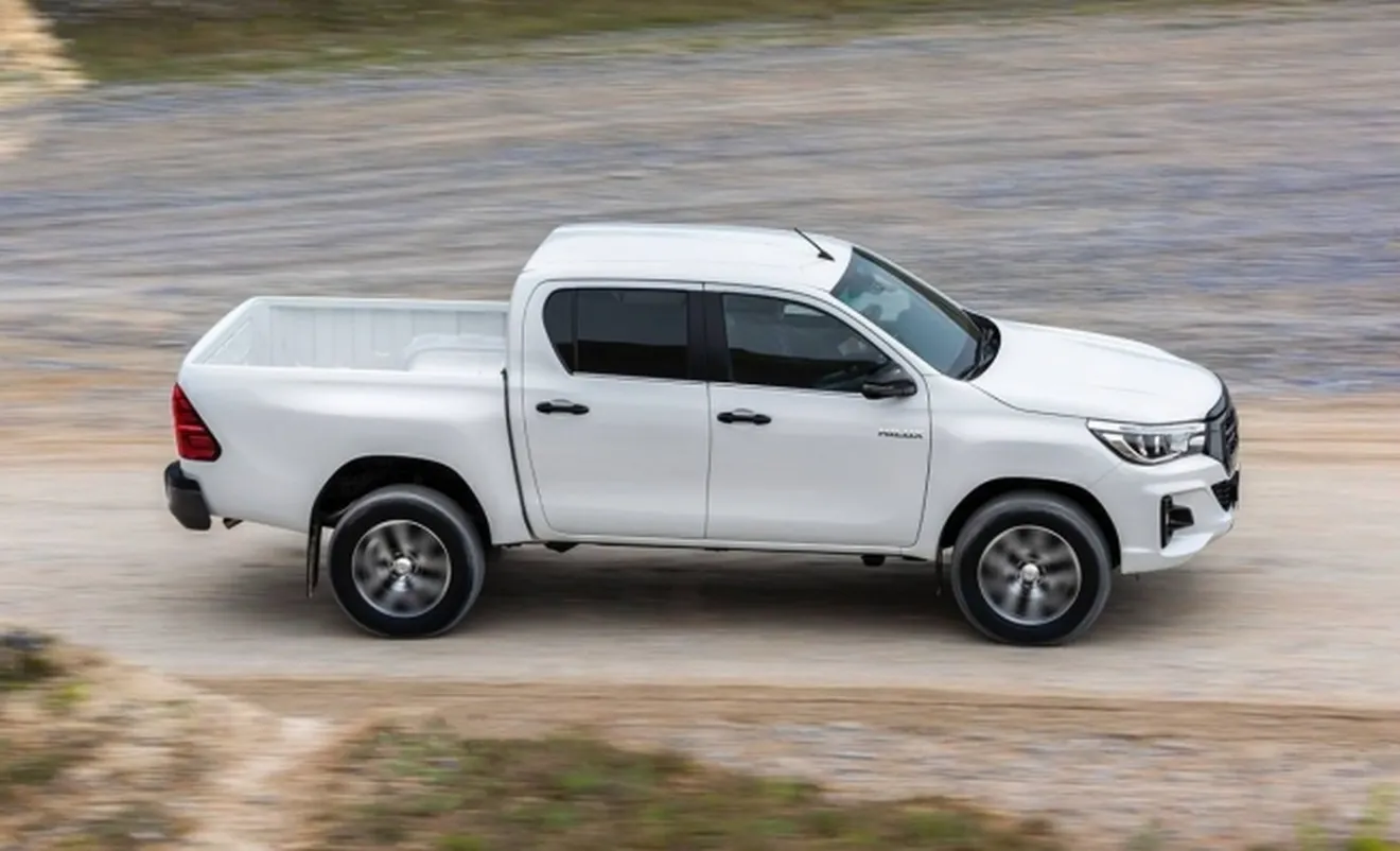 Toyota Hilux - lateral