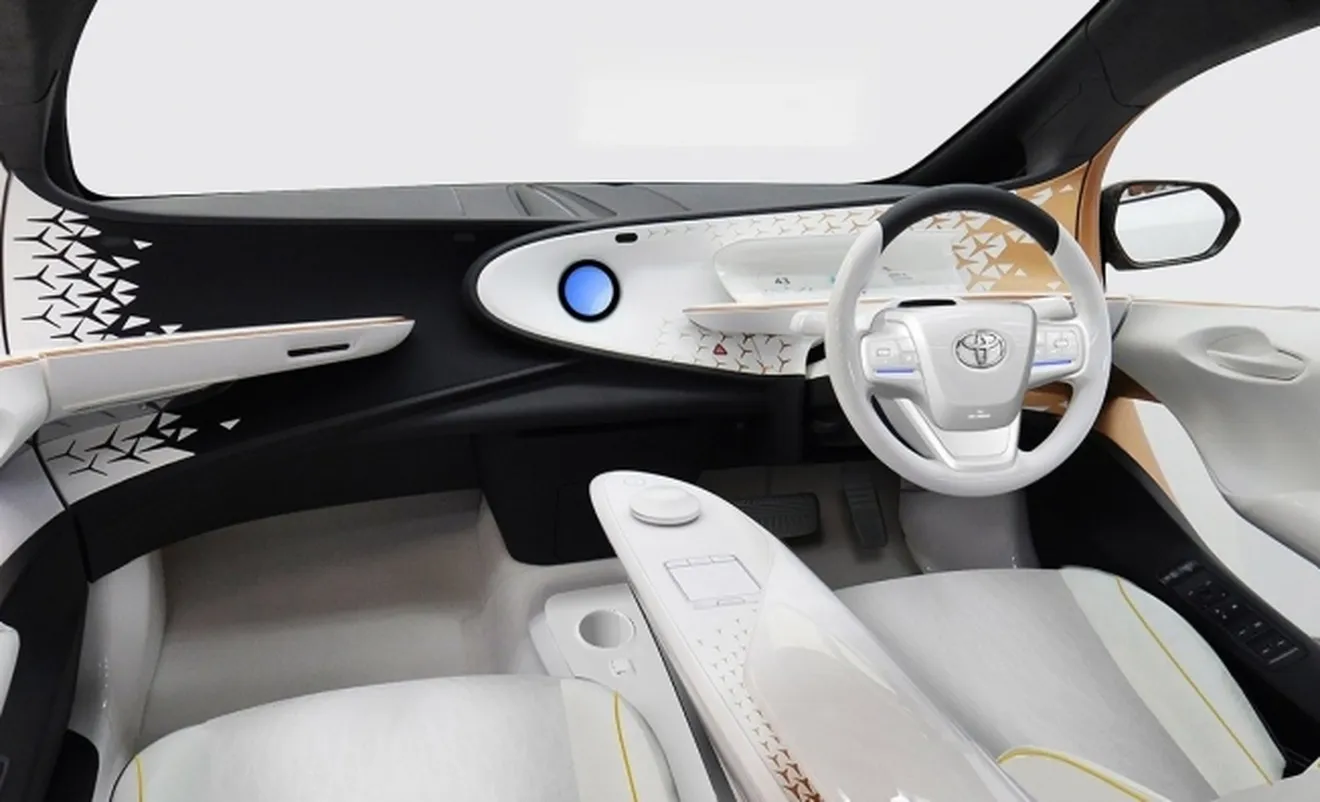 Toyota LQ Concept - interior