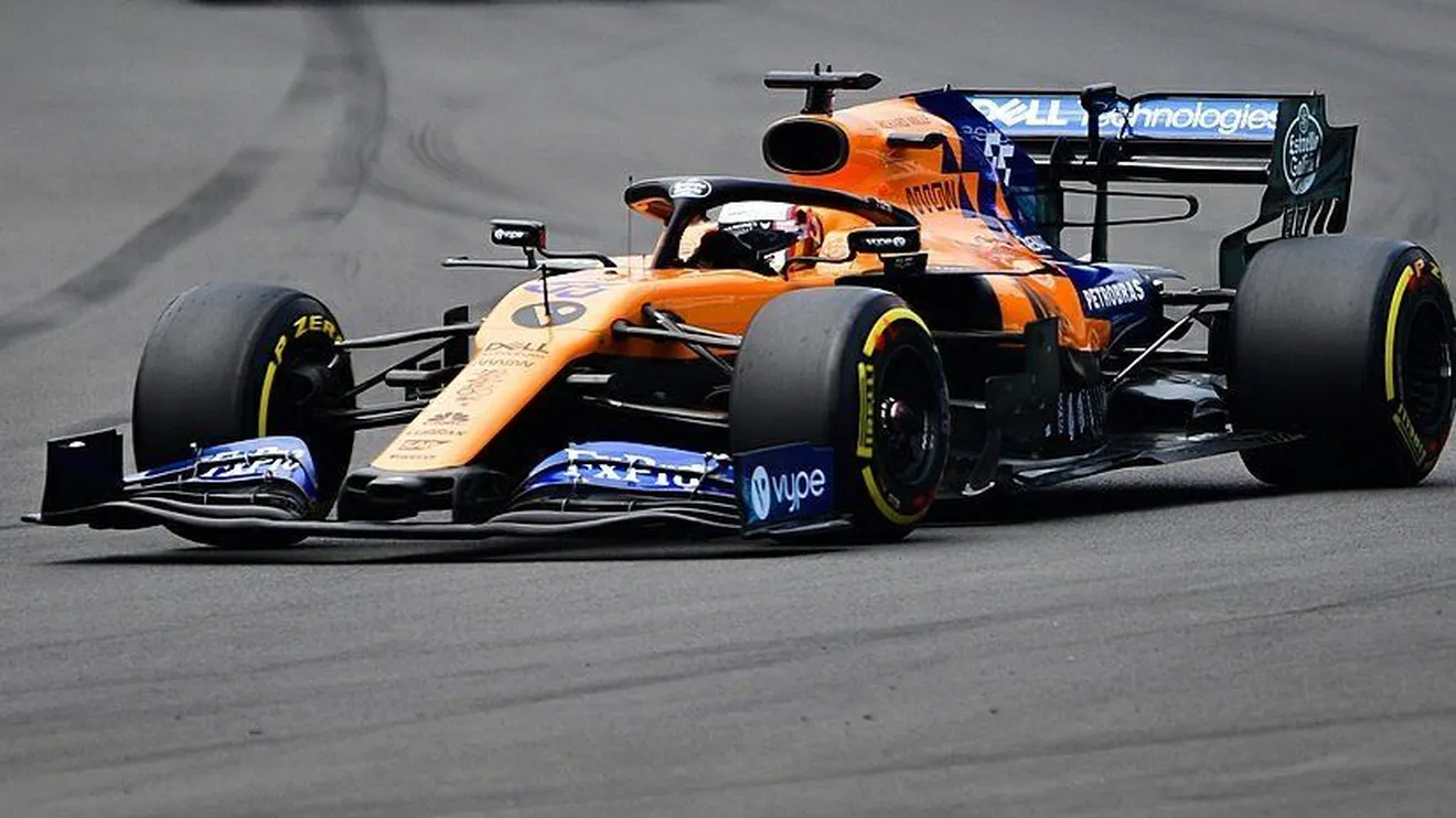 El neumático duro arruina la carrera de Sainz: "Ha sido muy raro"