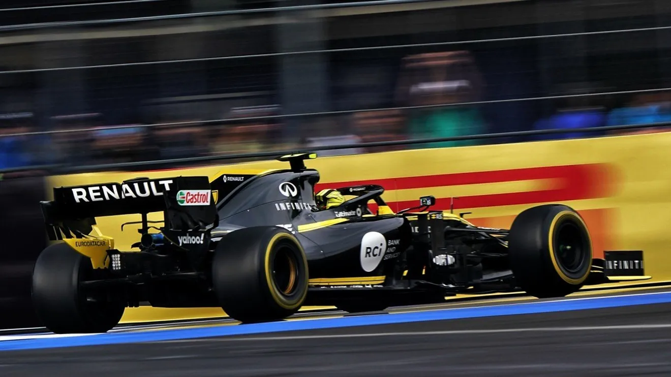 Renault afirma que lleva años usando el reparto de frenada 'ilegal', Grosjean lo confirma