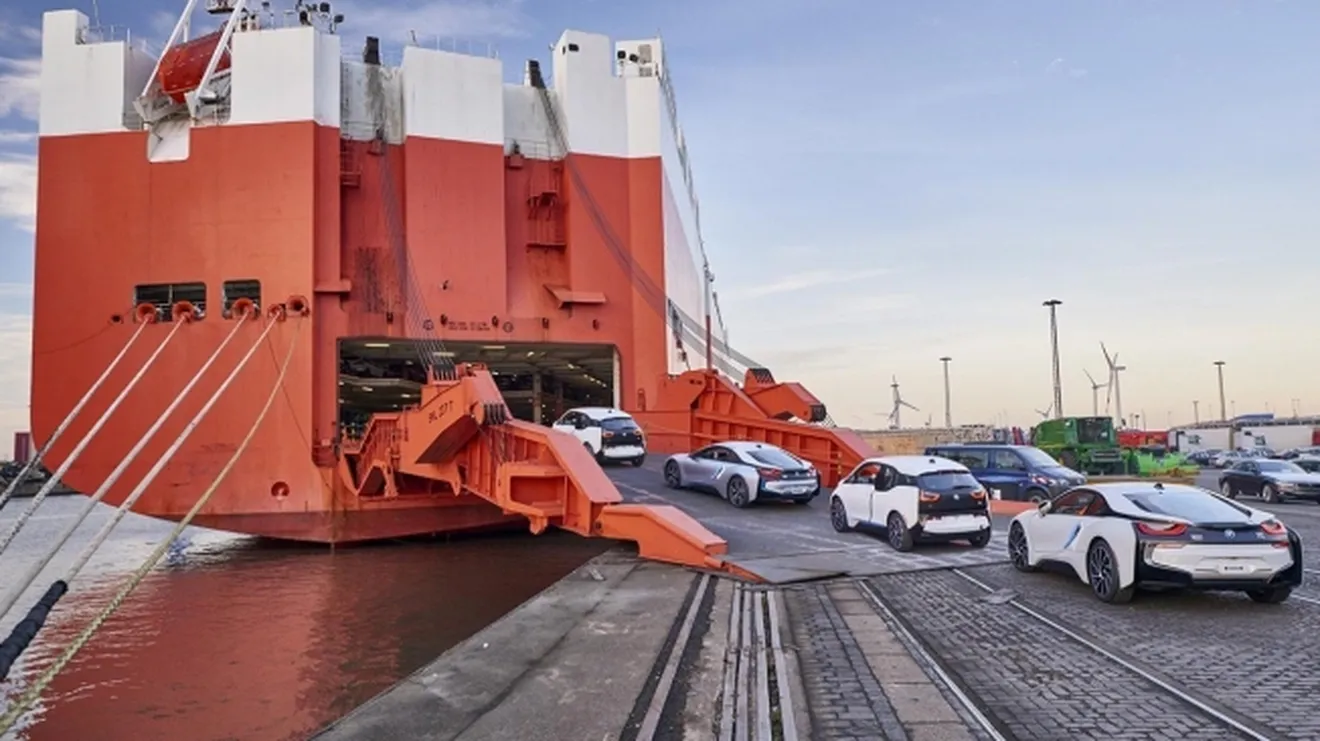 Transporte marítimo de coches BMW