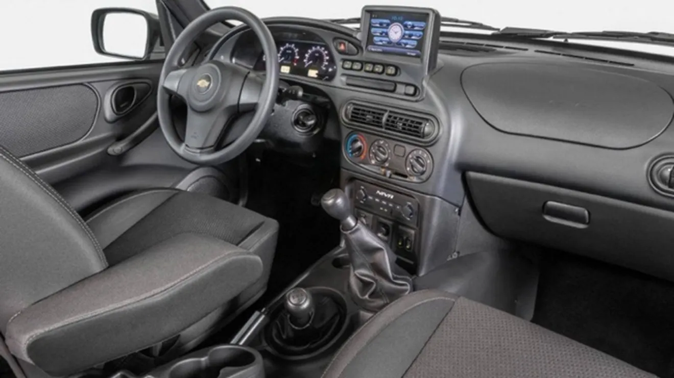 Chevrolet Niva - interior