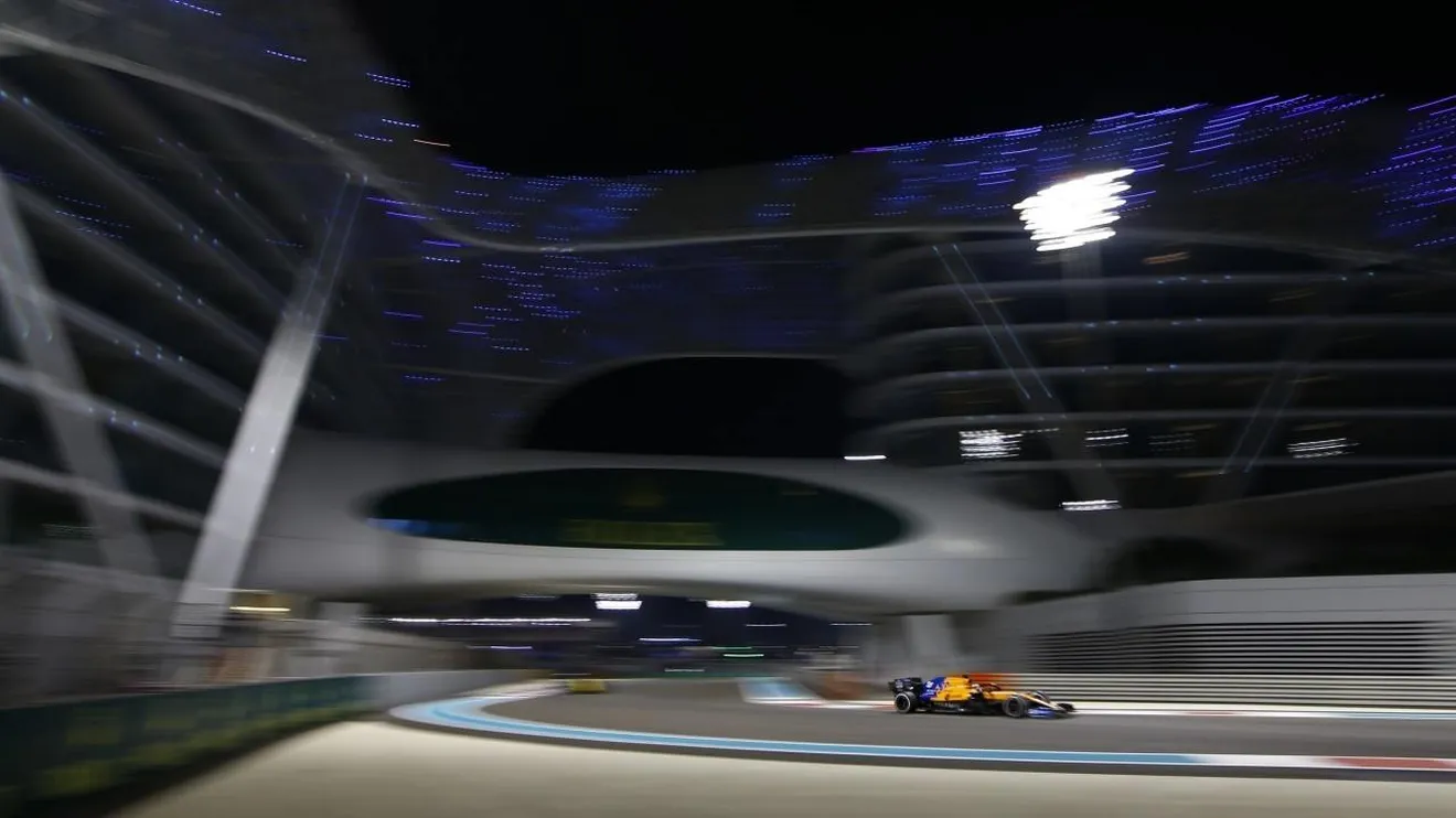 Sainz: "La vuelta final de Abu Dhabi fue como luchar por el Mundial"