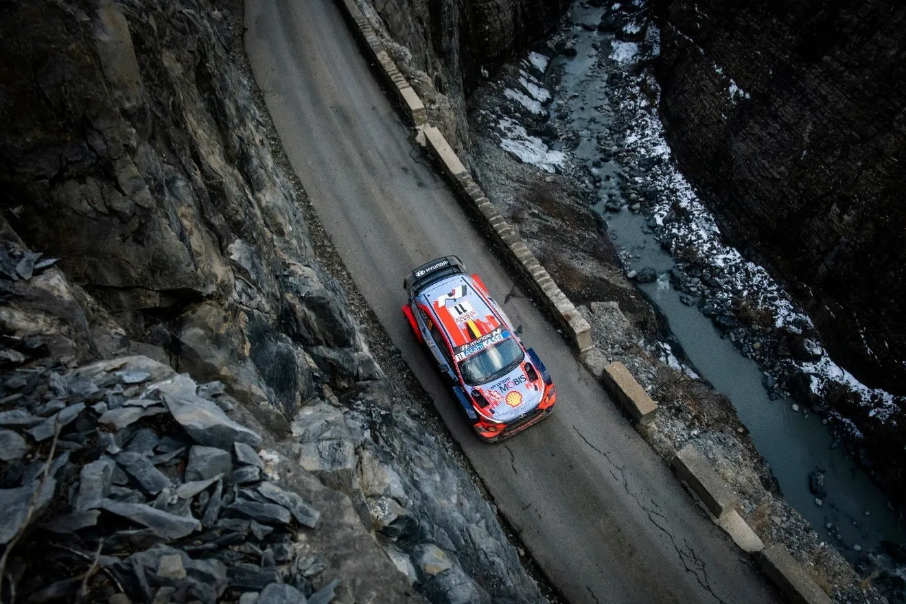 Thierry Neuville puede con Toyota y conquista el Rally de Montecarlo