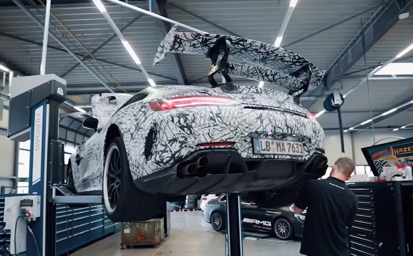 Dos teasers anuncian el debut del Mercedes-AMG GT R Black Series en 2020