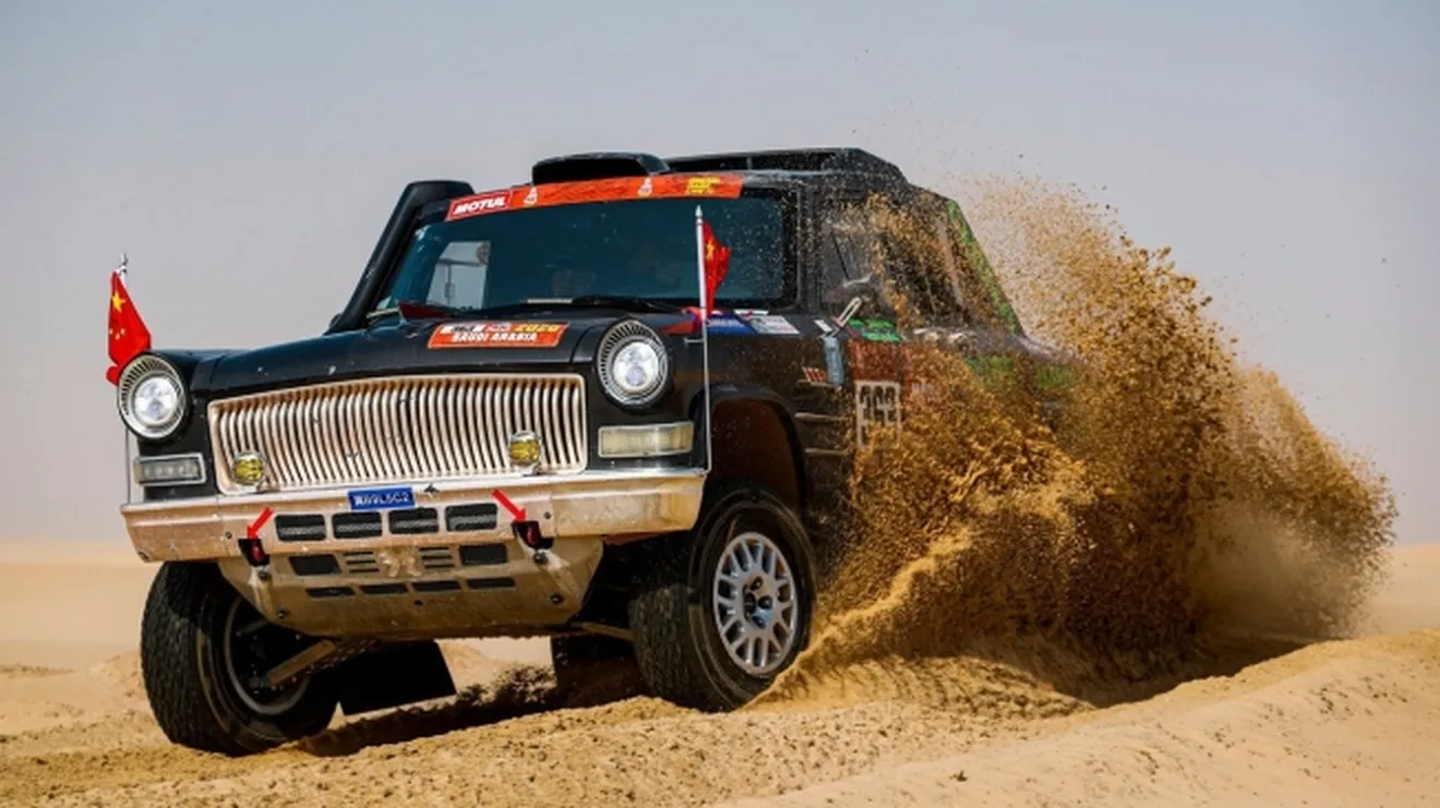 El Dakar pone fin a su etapa maratón entre dunas y terreno fuera pista