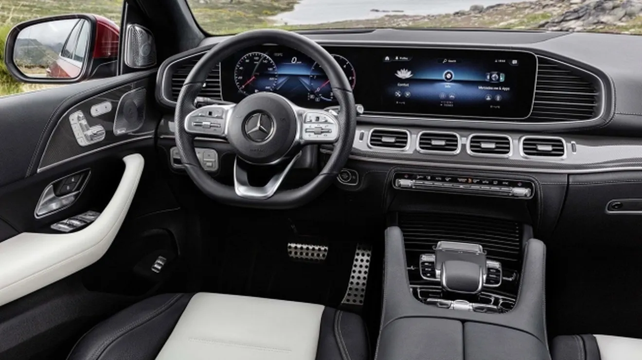 Mercedes GLE Coupé 2020 - interior