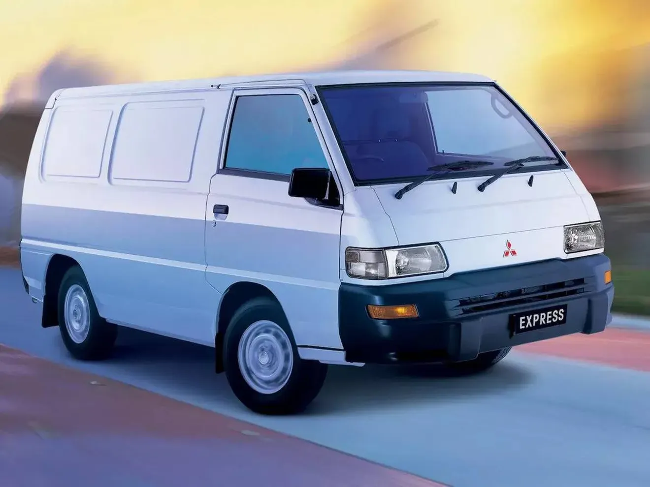 Mitsubishi tendrá una furgoneta similar a Renault Trafic