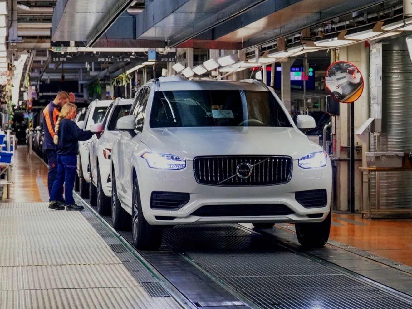 El futuro Volvo XC90 Recharge llegará a finales de 2022: el SUV sueco será eléctrico