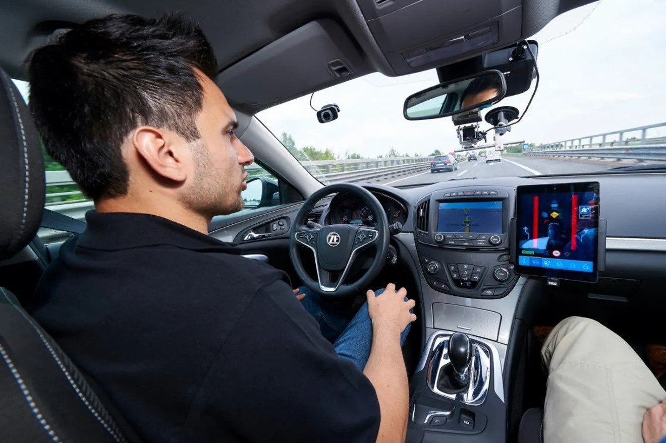 ZF presenta el CES 2020 su nueva tecnología de conducción semi-autónoma de nivel 2+