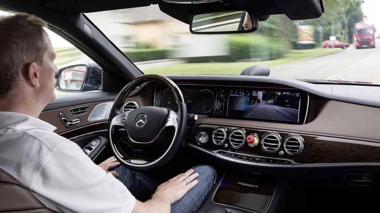 Un estudio revela que la conducción autónoma no es interesante para los clientes 