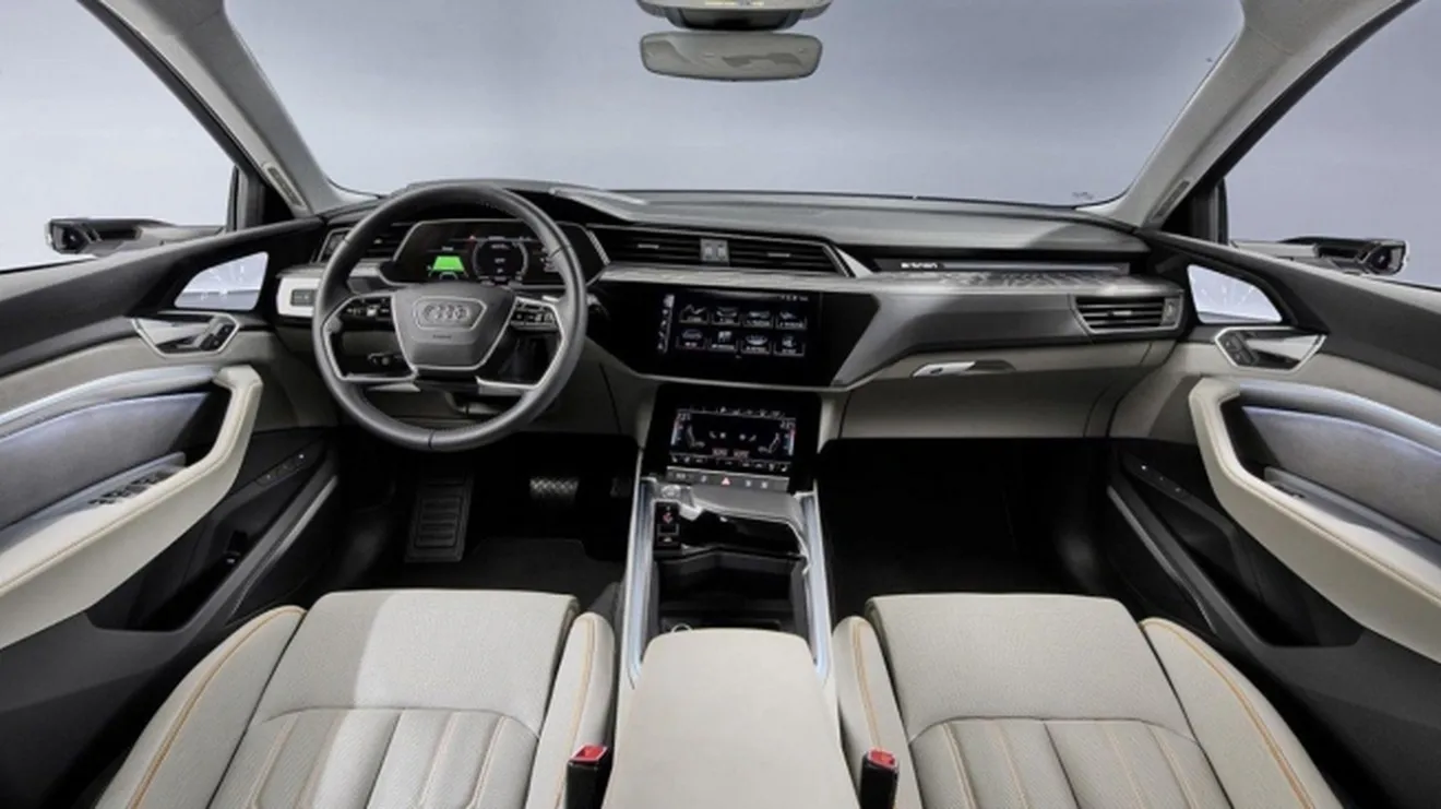 Audi e-tron 50 quattro - interior