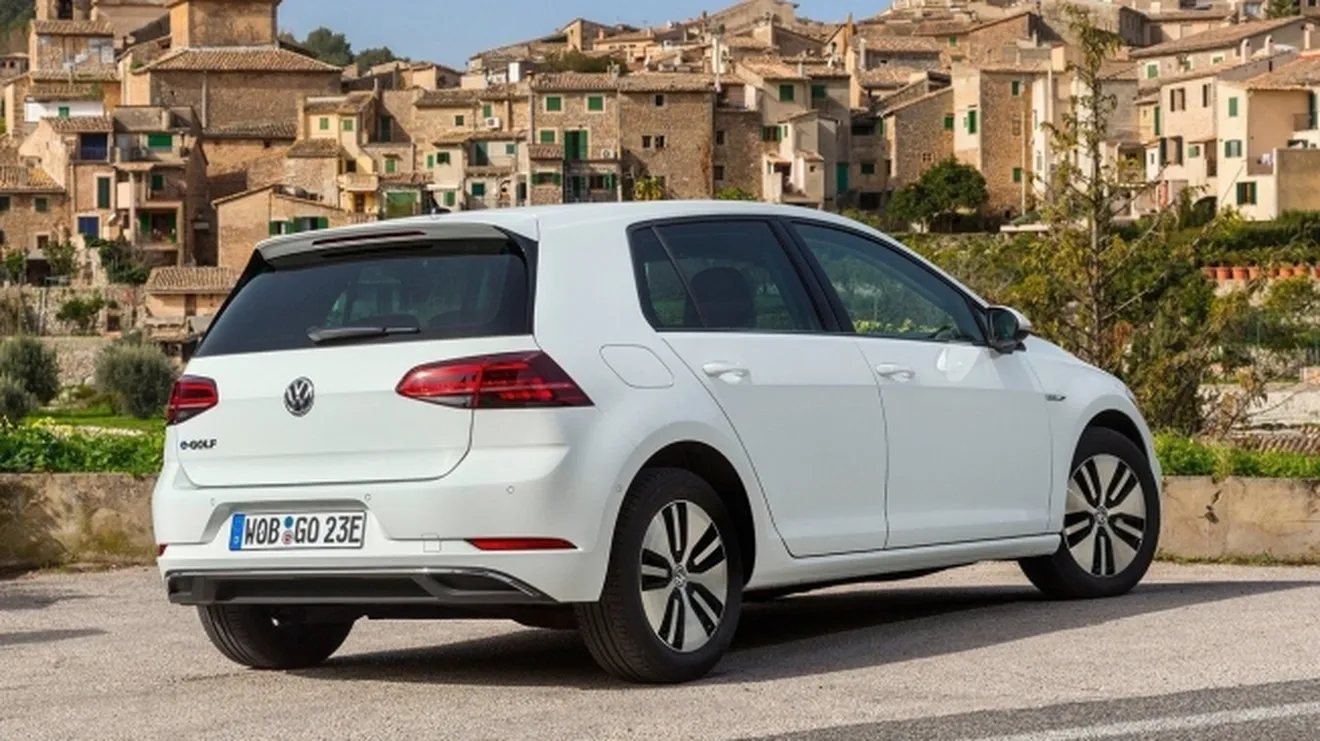 Volkswagen e-Golf - posterior