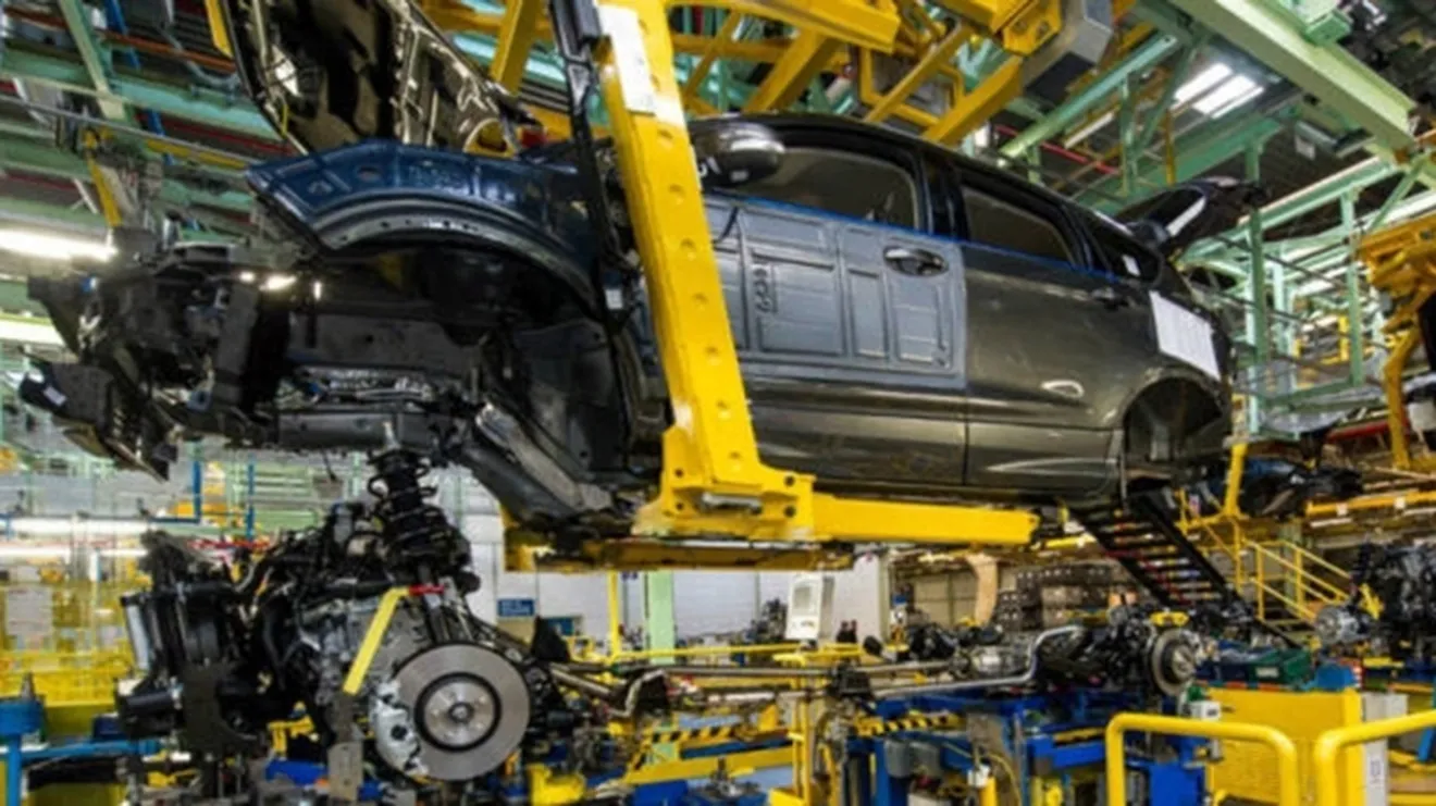 Ford detiene la producción de vehículos en Almussafes
