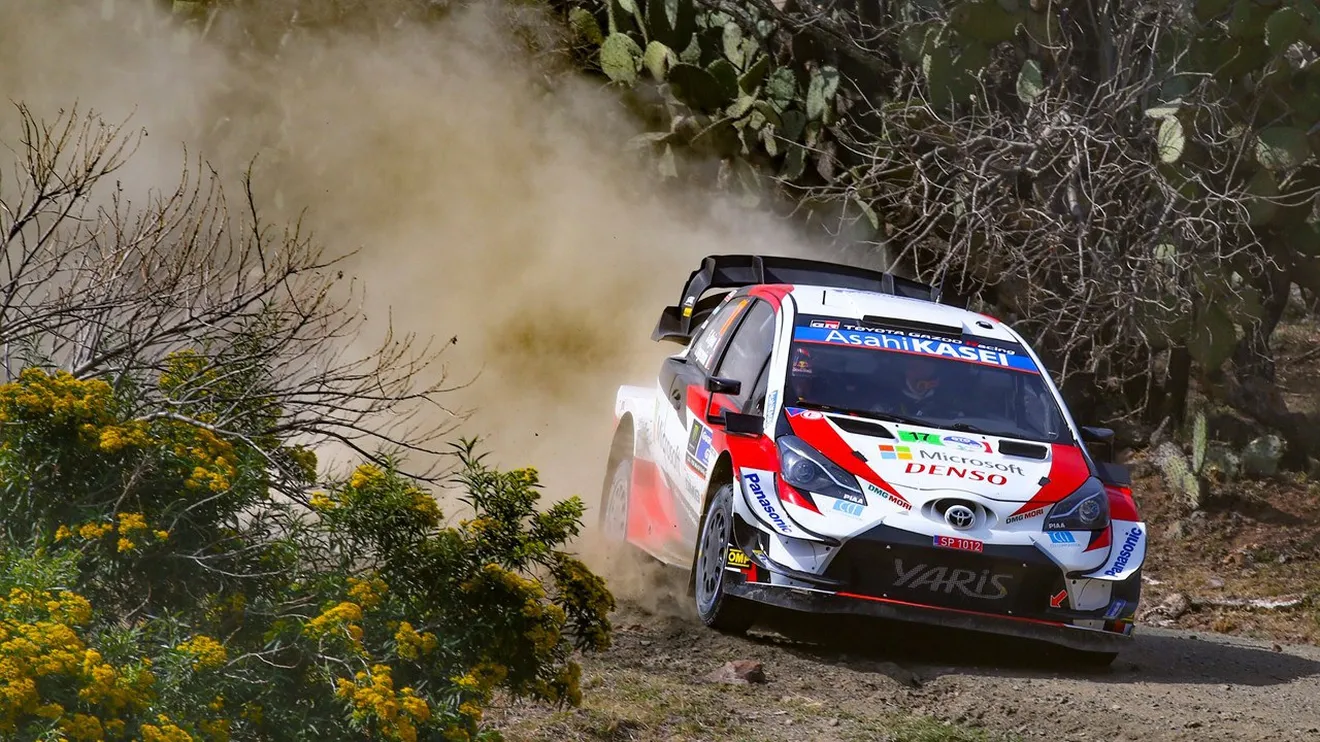 Sébastien Ogier aprieta los dientes en el inicio del Rally de México