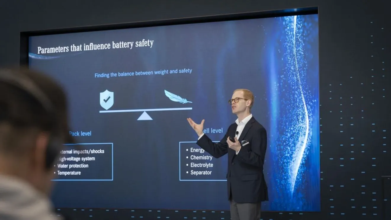 Daimler investiga diferentes componentes para las baterías de los eléctricos del futuro