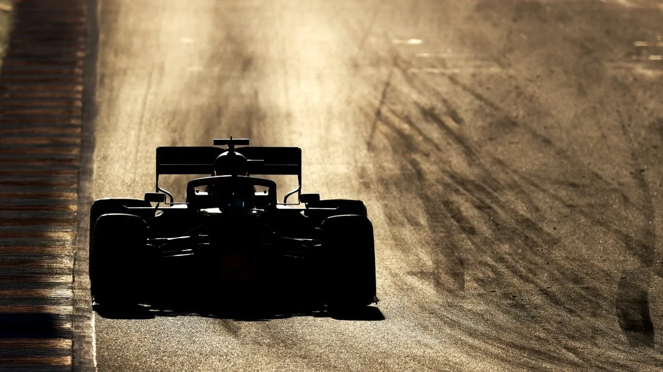 La F1 valora GP de dos días y menos test en 2021 por si la temporada 2020 llega a enero