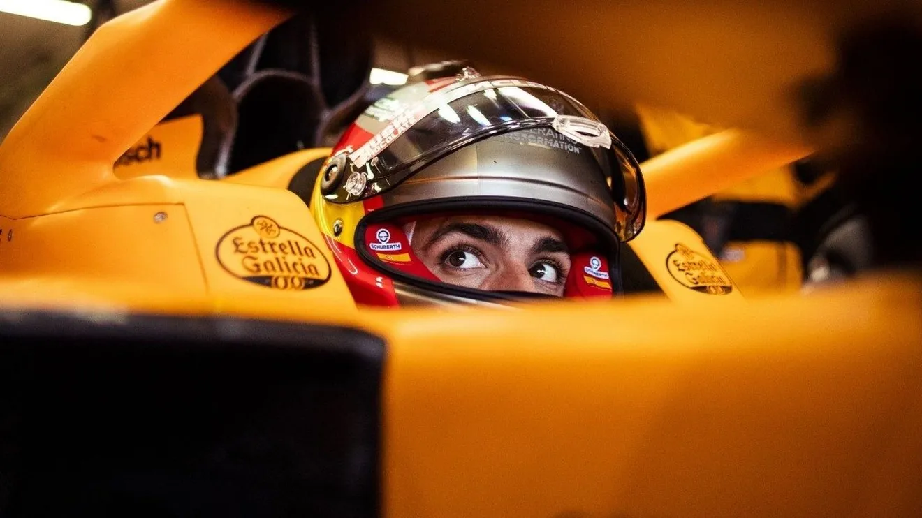Sainz insiste en verse de naranja: «¿Ferrari? Prefiero no comentar rumores»