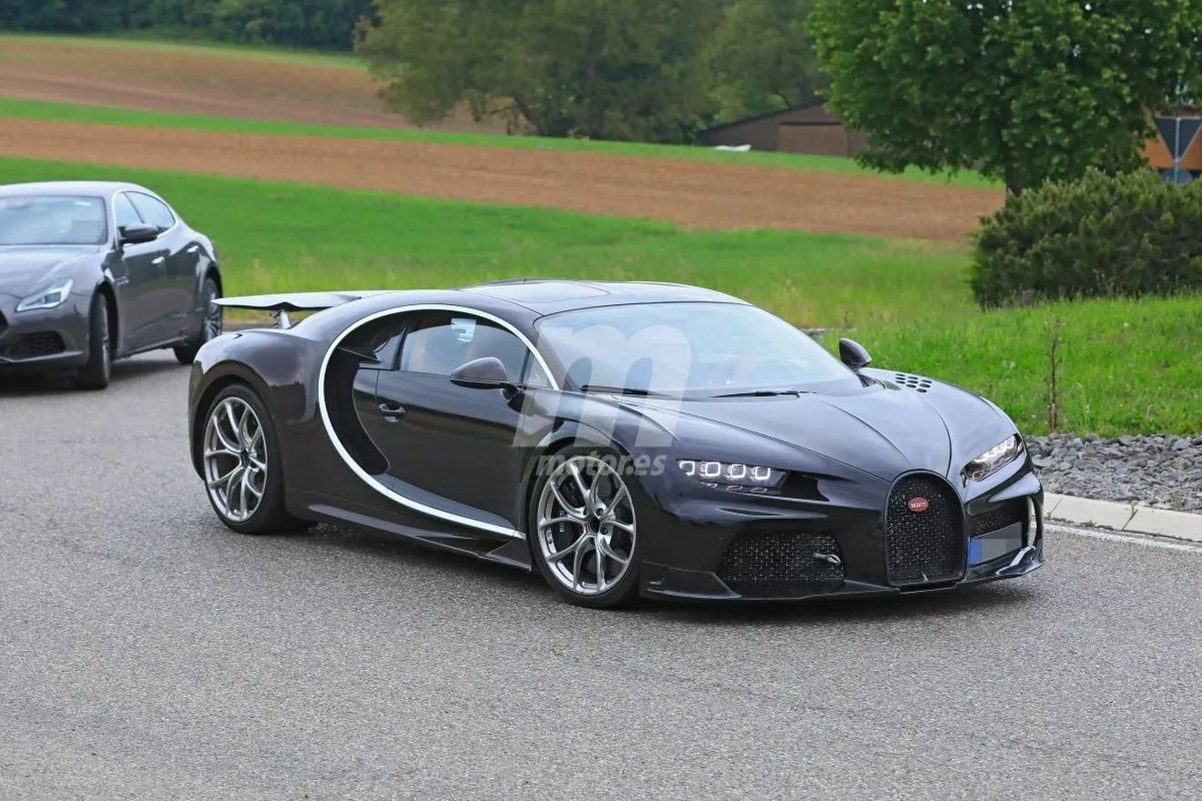 Cazamos a Bugatti durante las pruebas de una misteriosa mula del Chiron