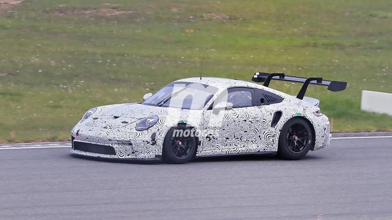 Primeras fotos espía del nuevo Porsche 911 GT3 R en Nürburgring