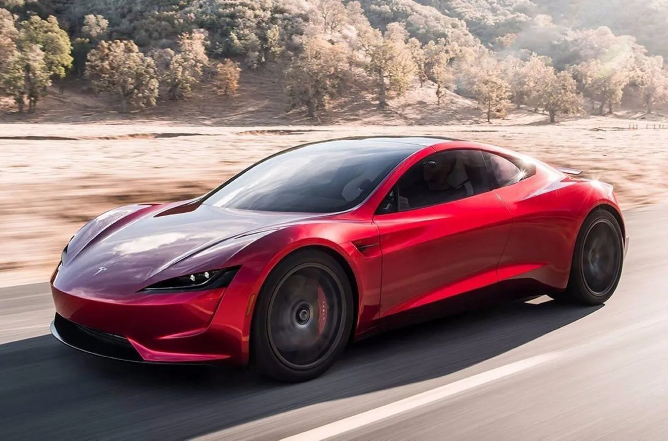 Tesla Roadster: Elon Musk confirma un gran retraso para el deportivo