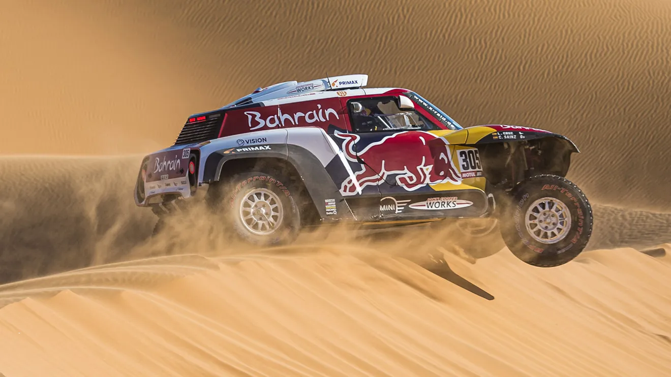 Carlos Sainz y X-Raid acercan posturas para volver juntos al Dakar 2021