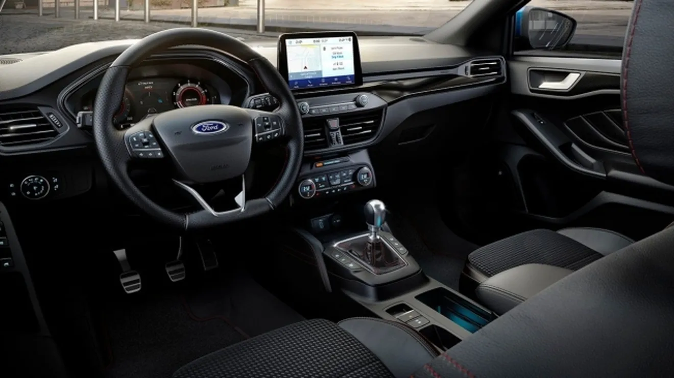 Ford Focus EcoBoost Hybrid - interior