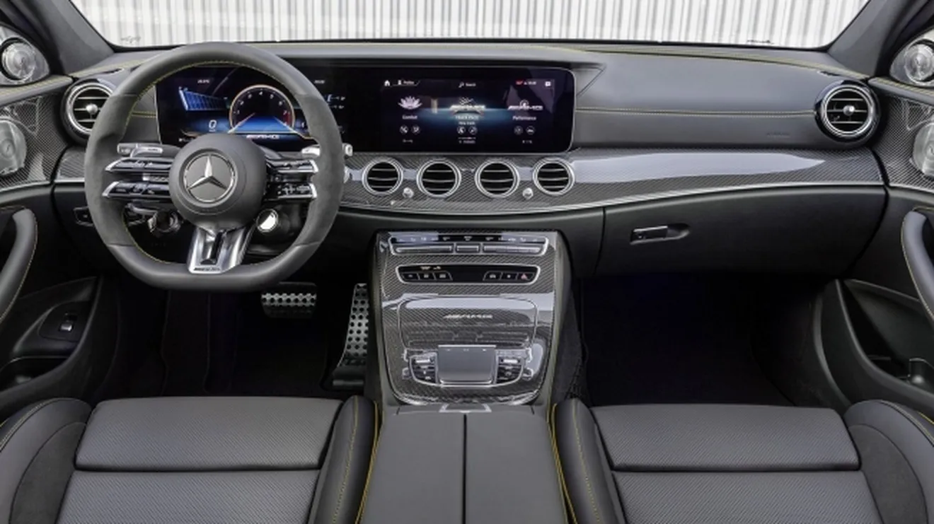 Mercedes-AMG E 63 S 4MATIC+ 2020 - interior