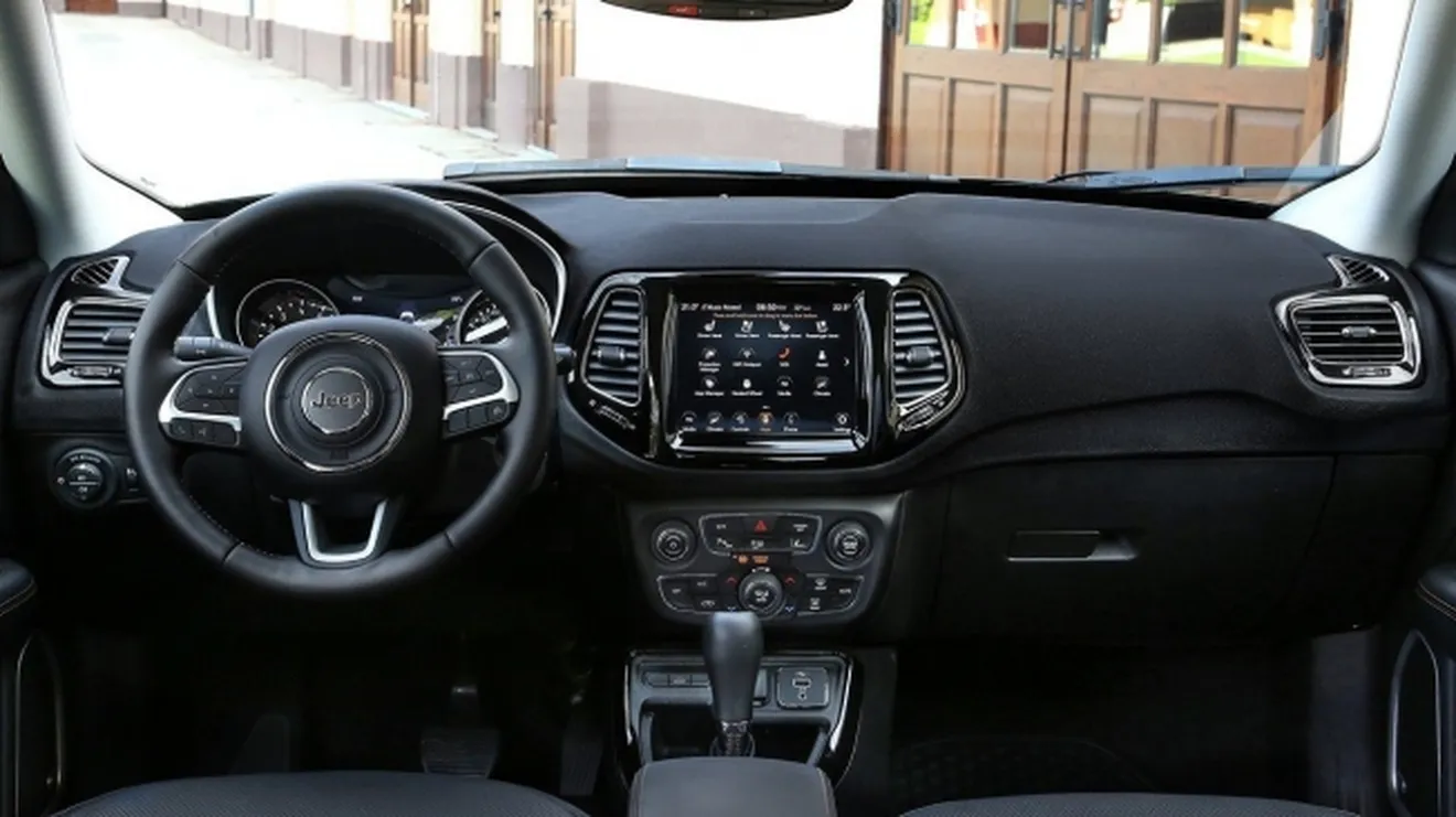 Jeep Compass 2021 - interior