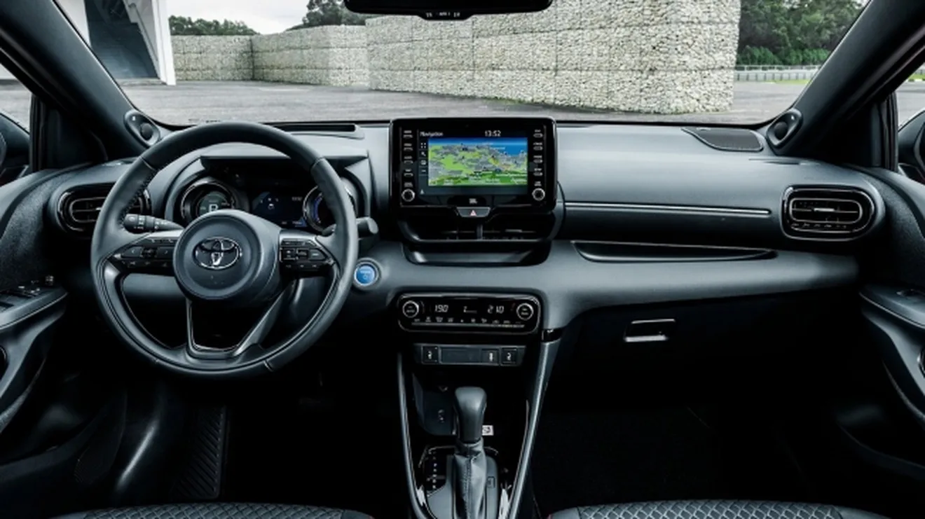 Toyota Yaris 2020 - interior