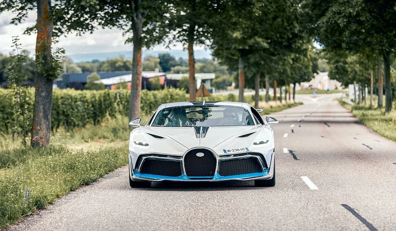 El control de calidad en la preentrega del Bugatti Divo dura 11 horas