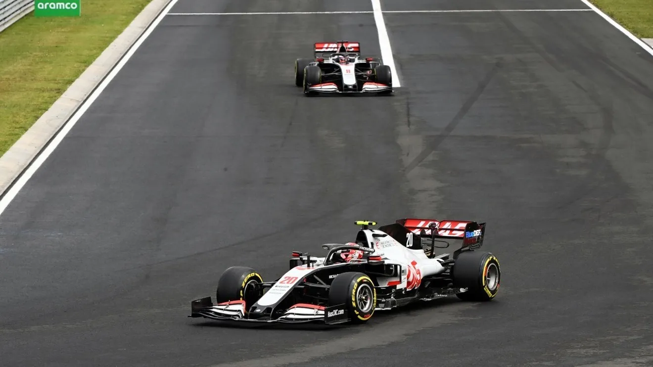 Tras la sanción a los Haas, Sainz gana un puesto en el GP de Hungría