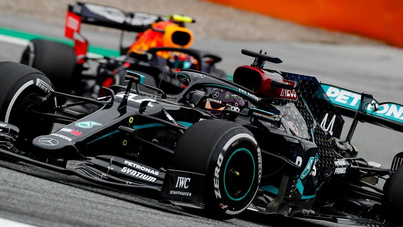 Hamilton repite como el más rápido, con el 'Mercedes rosa' de Pérez 3º