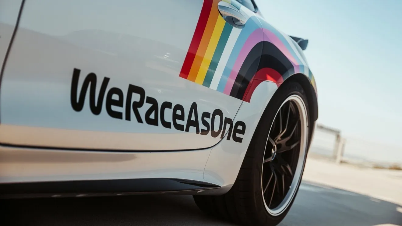 El Mercedes AMG GT-R de la F1 estrena decoración #WeRaceAsOne
