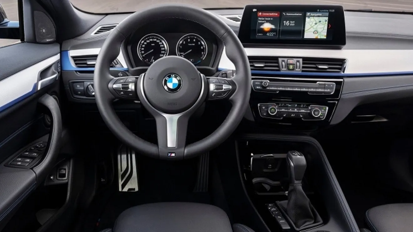 BMW X2 xDrive25e - interior