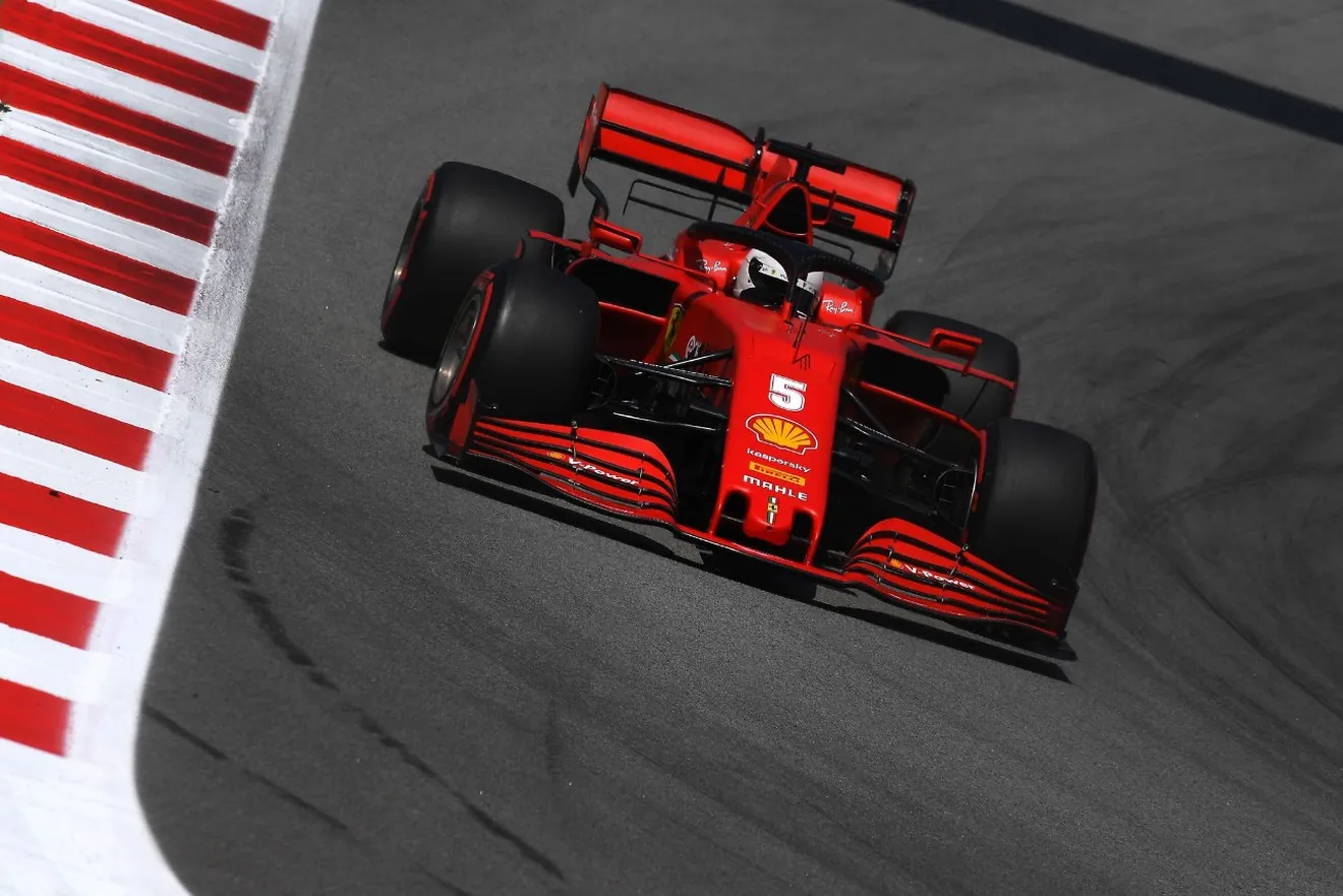 Vettel saca petróleo pese a la nula estrategia de Ferrari: «No había nada que perder»