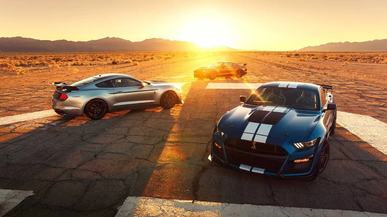 Los Ford Mustang y Shelby GT500 estrenan novedades en 2021