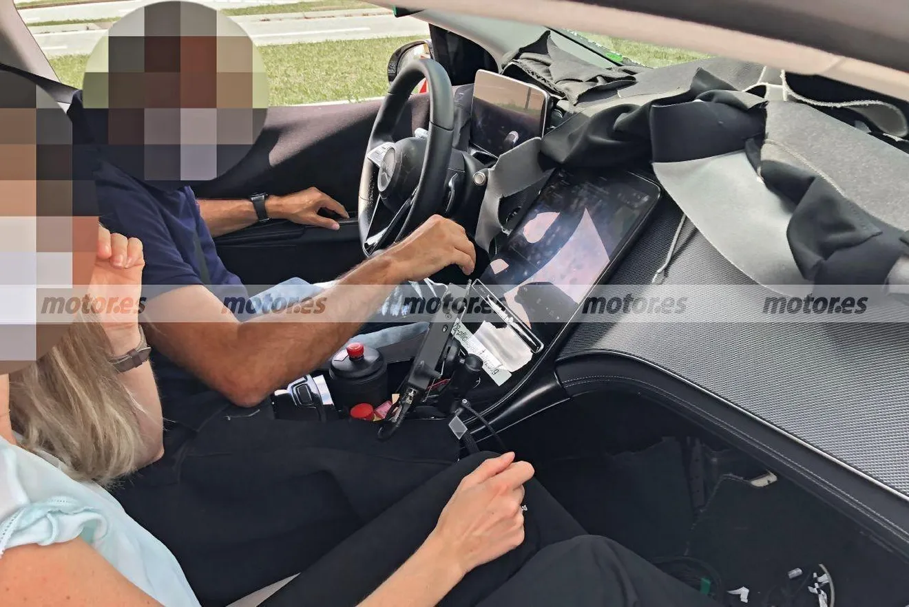 Al descubierto el interior del Mercedes EQS 2021 en unas nuevas fotos espía