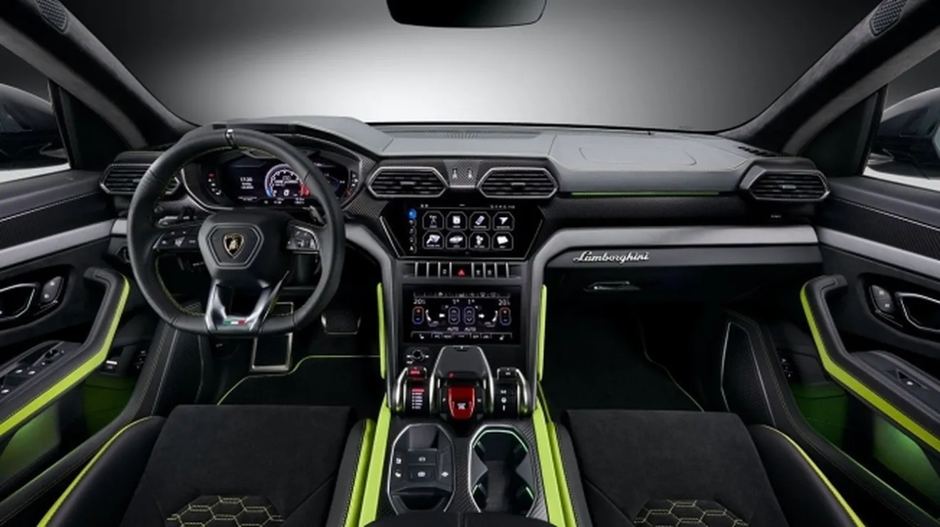 Lamborghini Urus Graphite Capsule - interior