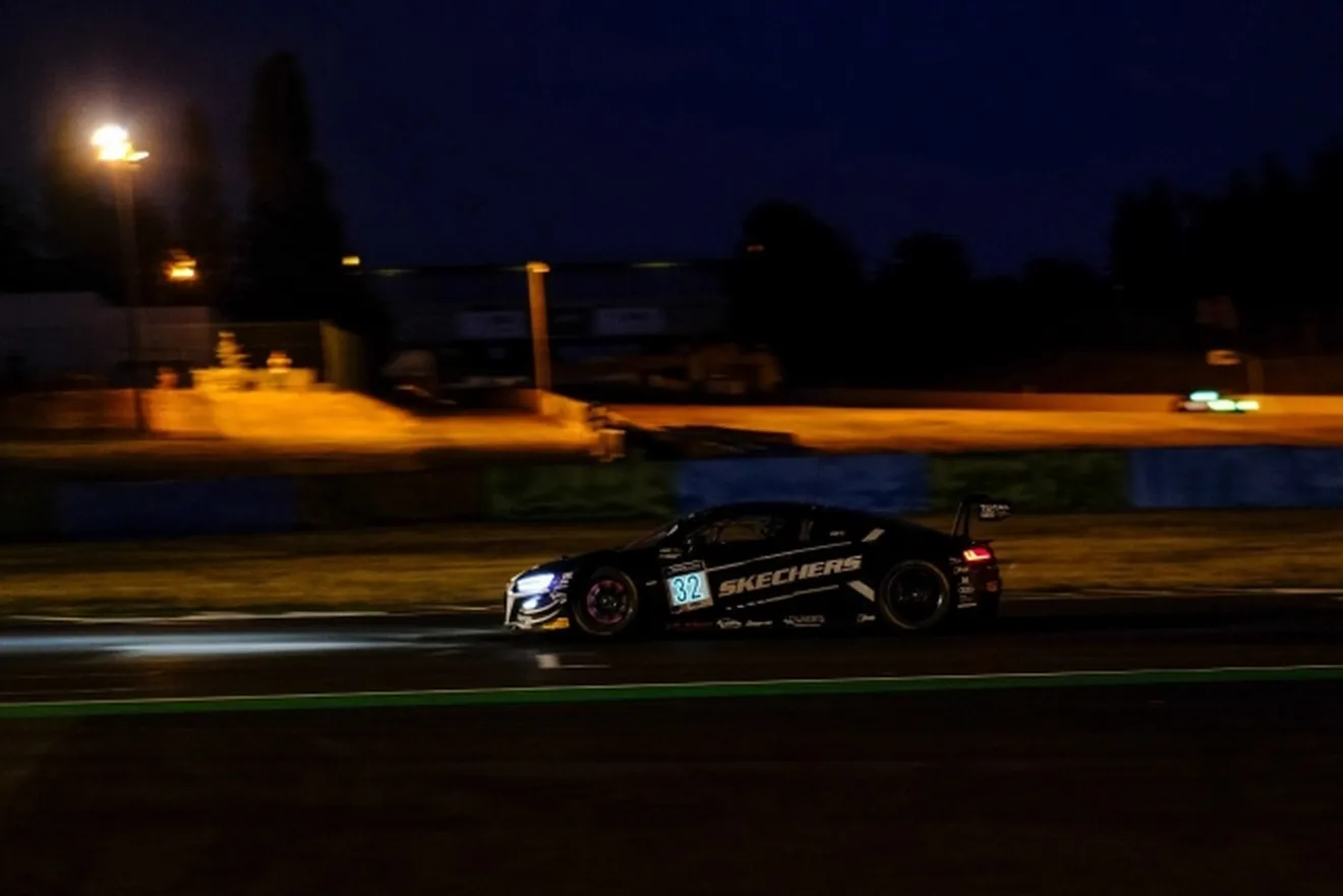 Luca Stolz y Maro Engel brillan en la noche de Magny-Cours con el Mercedes #4