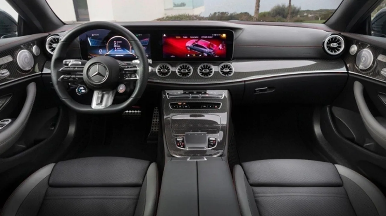 Mercedes Clase E Coupé 2021 - interior