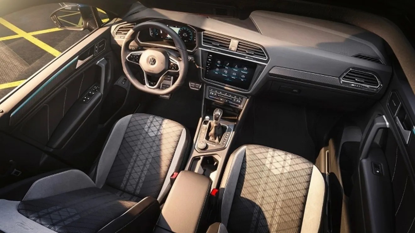Volkswagen Tiguan 2021 - interior