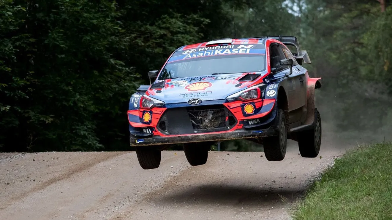 Ott Tänak cierra la etapa del sábado al frente del Rally de Estonia