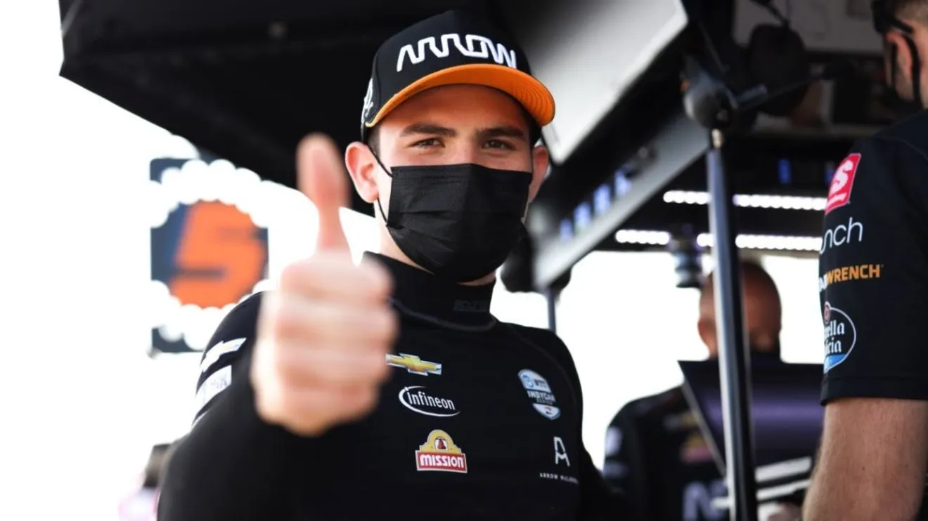 El mexicano Pato O'Ward renueva como piloto de McLaren SP para 2021