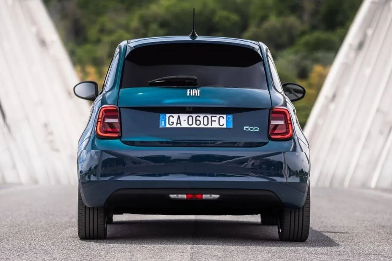 FIAT desvelará una versión más básica y más asequible del nuevo 500 Eléctrico